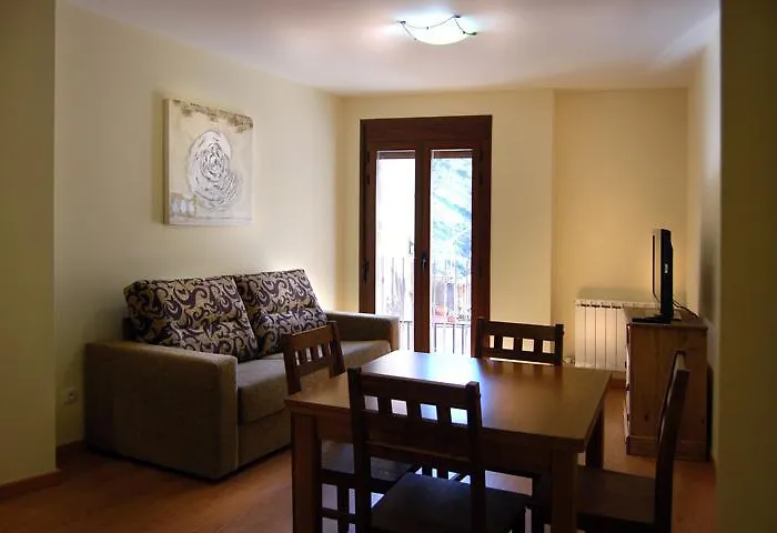 公寓 艾斯塔西亚度假屋 *