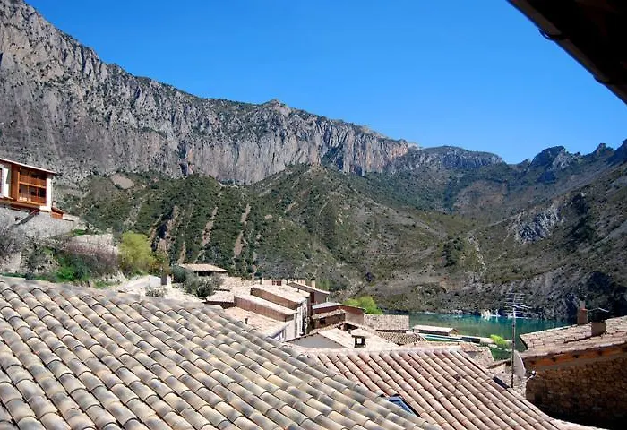 公寓 艾斯塔西亚度假屋 *