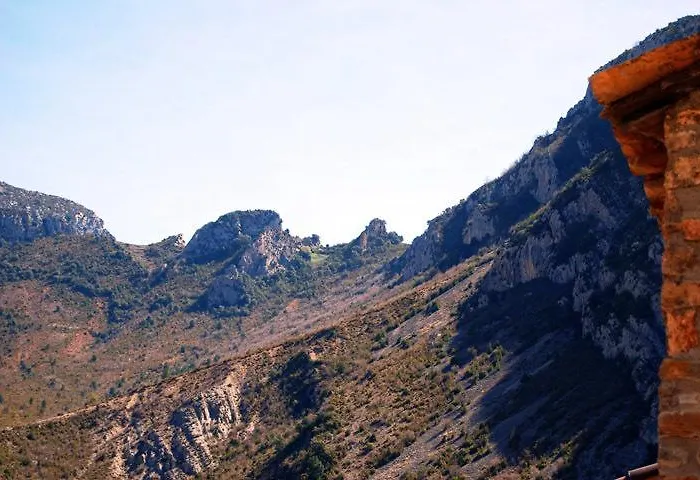 公寓 艾斯塔西亚度假屋 *